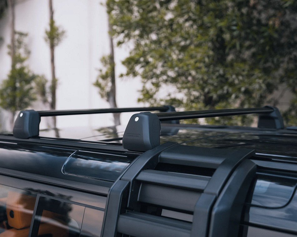 Cross Roof Bar – Silver (Black Accents) for 2021+ Defender 90