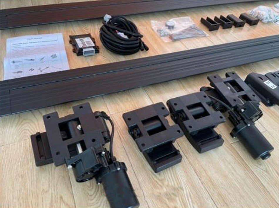 Foldable Electric Side Step for 2020+ Defender 110 - Image 3