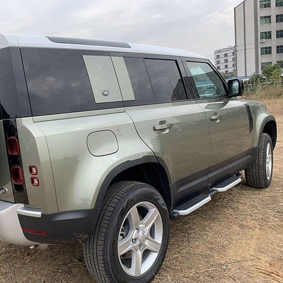 OE-Style Side Step (Silver) with Alloy Bracket for 2020+ Land Rover Defender 110 - Image 2