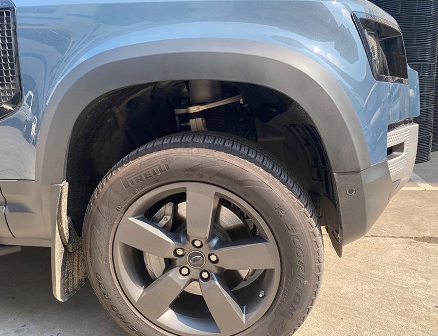 Wide Wheel Arches – Gloss Black for 2020+ Defender 110 - Image 5